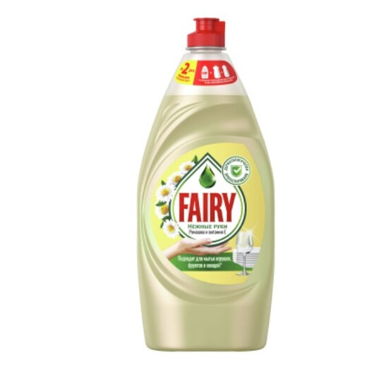 FAIRY Средство д/мытья посуды Нежные руки Ромашка и витамин Е 900мл	 в3630