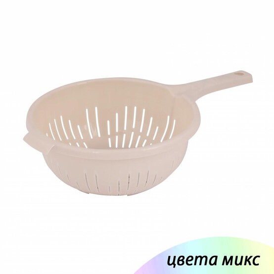 Дуршлаг пластиковый 2 л 329*208*94 мм с ручкой микс Альтернатива (1/20)